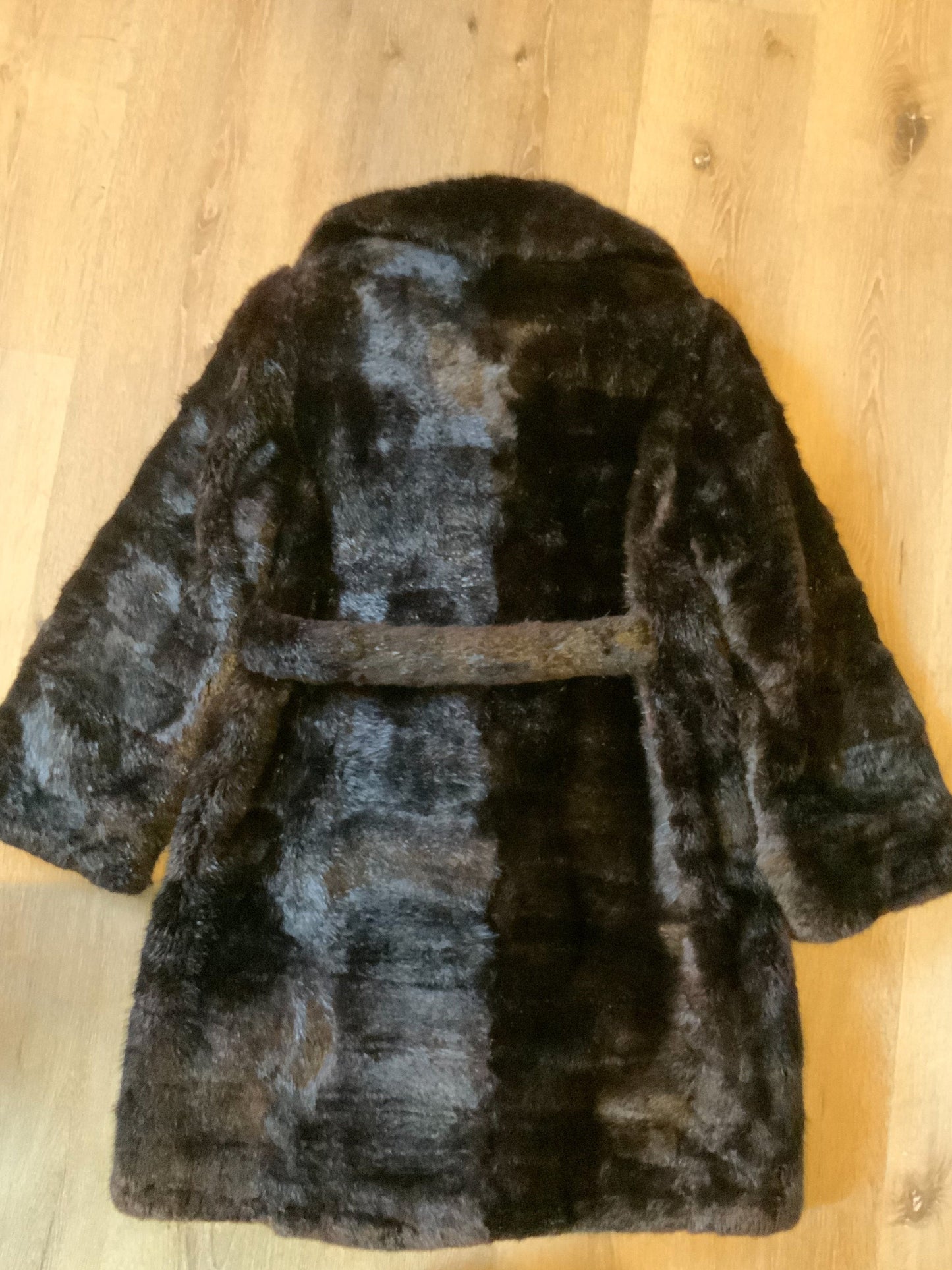 Kingspier Vintage - Vintage dark brown shorn beaver fur coat, “K” monogram embroidered on inside pocket, black lining with red and black foliage motif