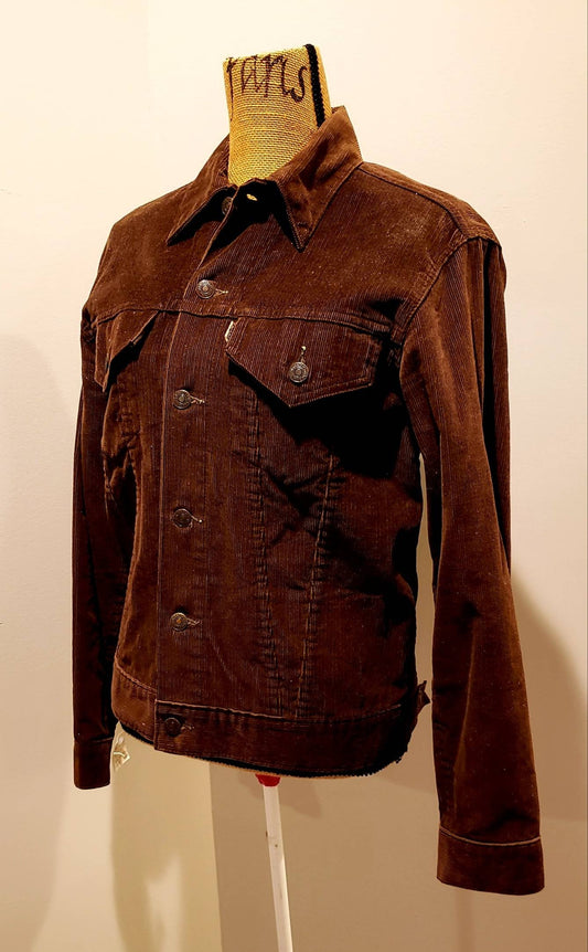 Kingspier Vintage - Pristine Levi's big E corduroy jacket. Made in Canada.circa 70's