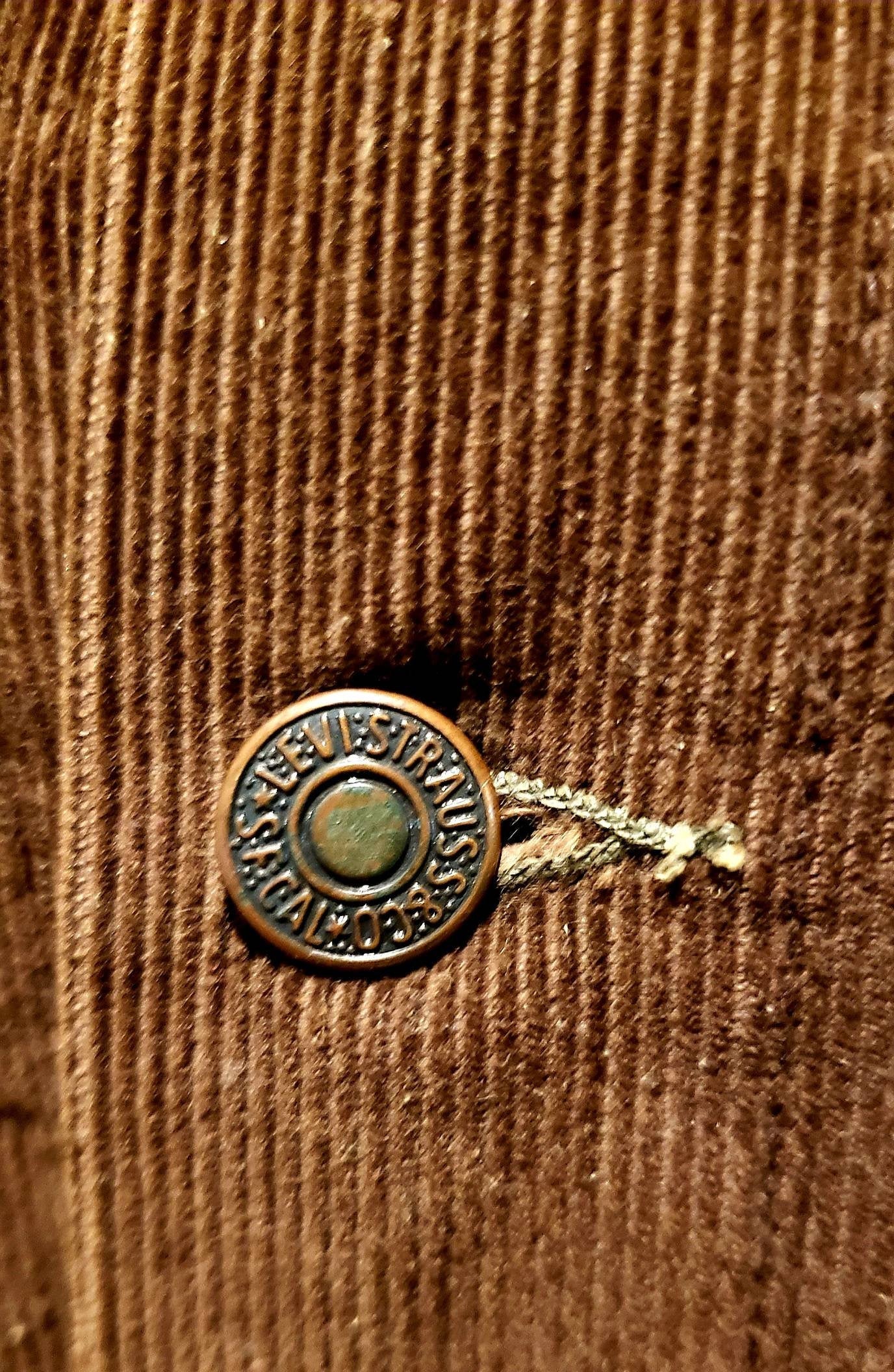 Kingspier Vintage - Pristine Levi's big E corduroy jacket. Made in Canada.circa 70's