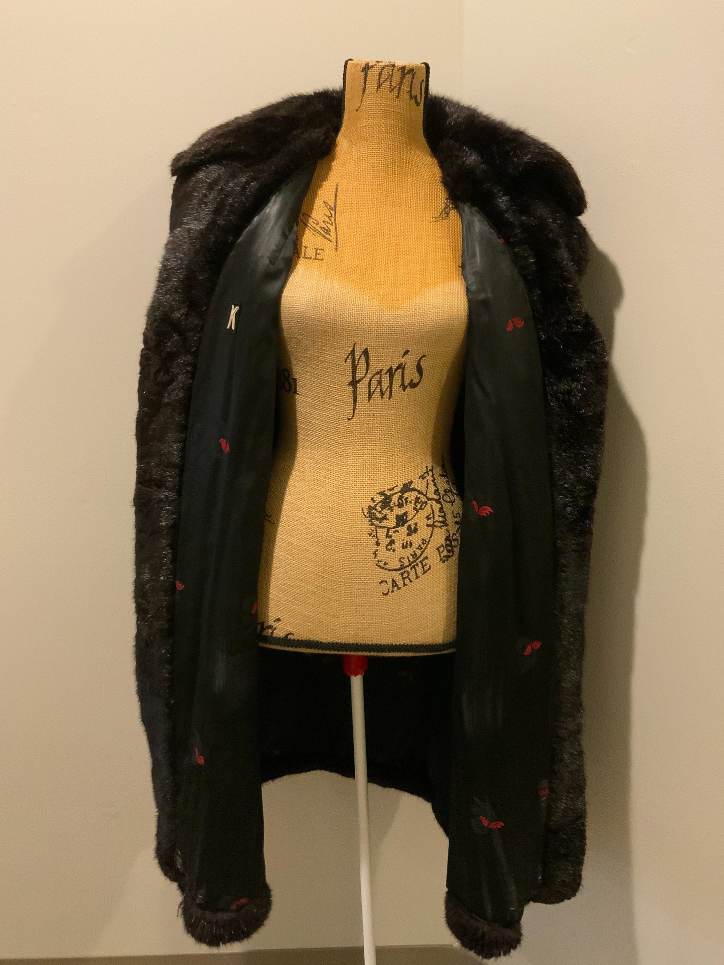 Kingspier Vintage - Vintage dark brown shorn beaver fur coat, “K” monogram embroidered on inside pocket, black lining with red and black foliage motif