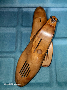 Vintage 1950's Natural Blonde Wood Shoe Tree Stretcher Form size 7D