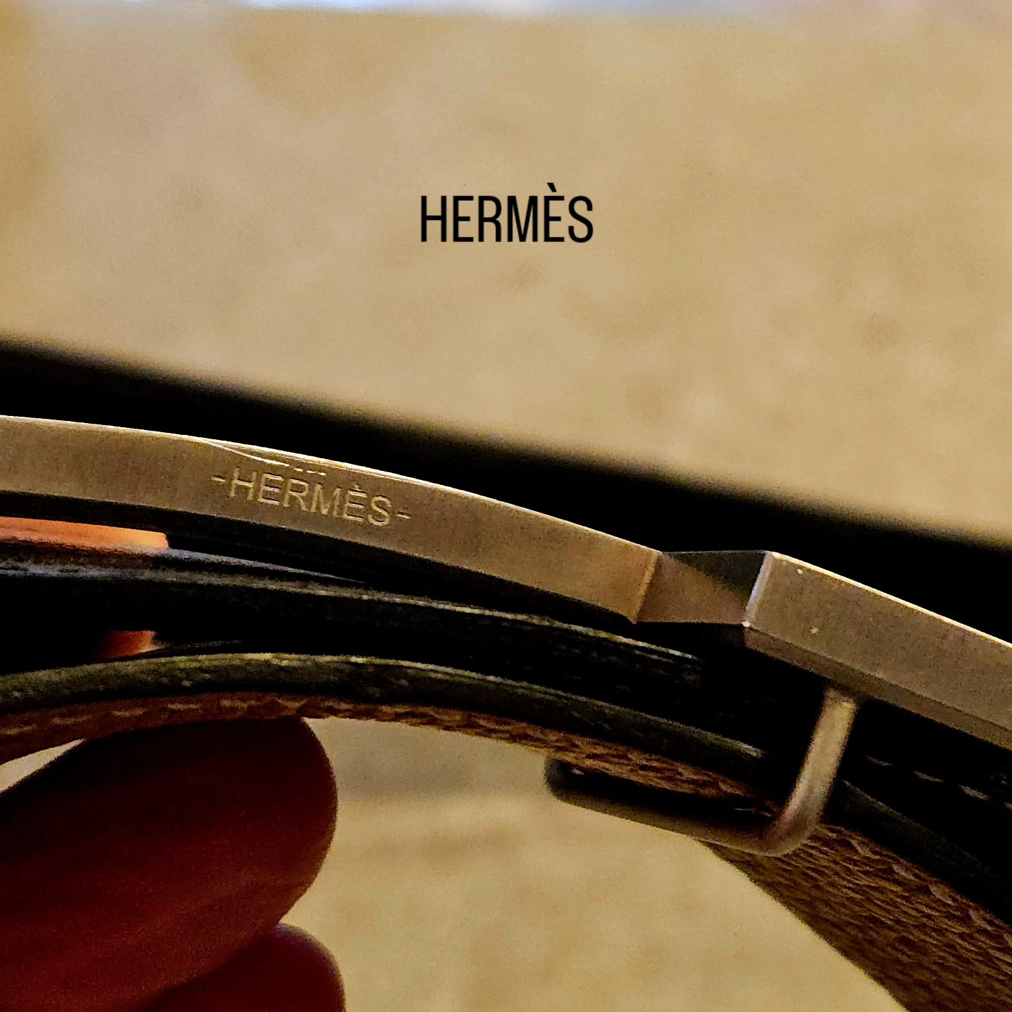 HERMÈS brushed silver tone belt buckle and reversible HERMÈS leather belt