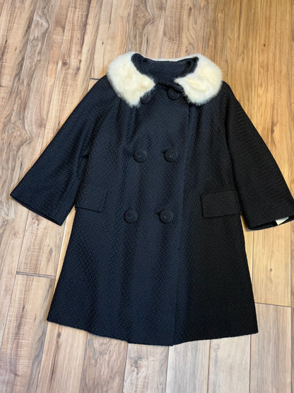 Vintage 60s/70s Black Wool Coat with White Fur Collar, Union Made, Chest 42”