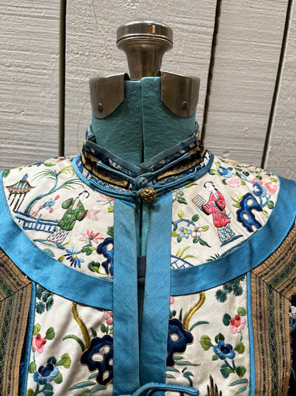 Rare Fine Antique Qing Dynasty Silk Embroidered Robe Kimono
