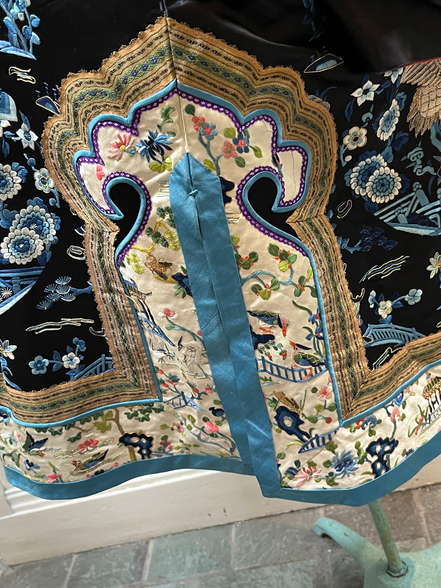 Rare Fine Antique Qing Dynasty Silk Embroidered Robe Kimono
