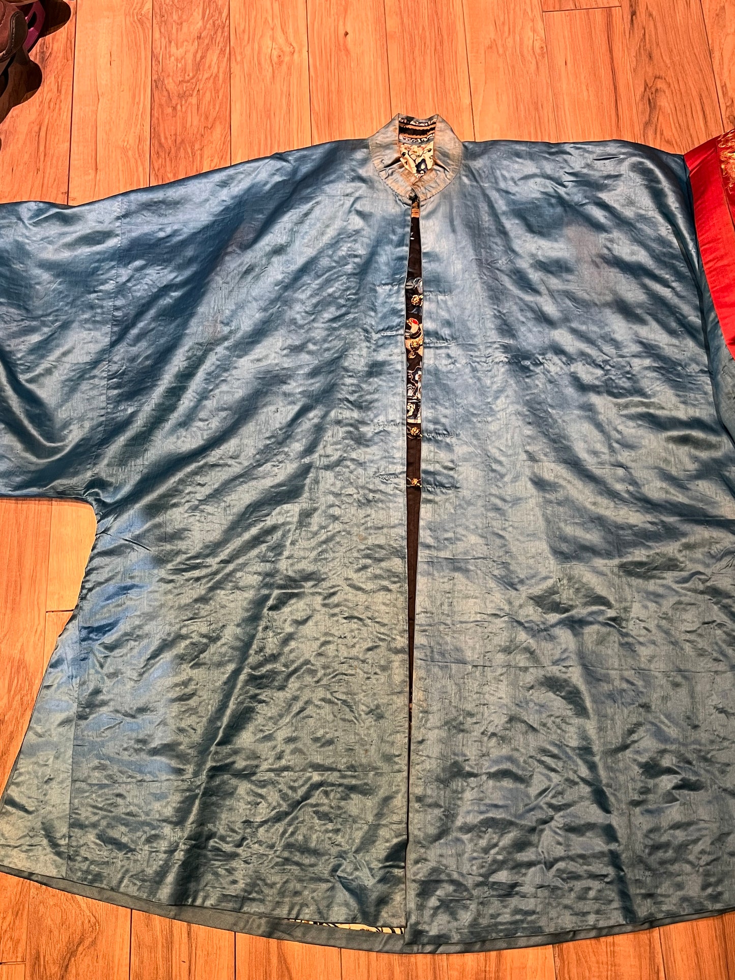 Rare Fine Antique Qing Dynasty Silk Embroidered Robe Kimono