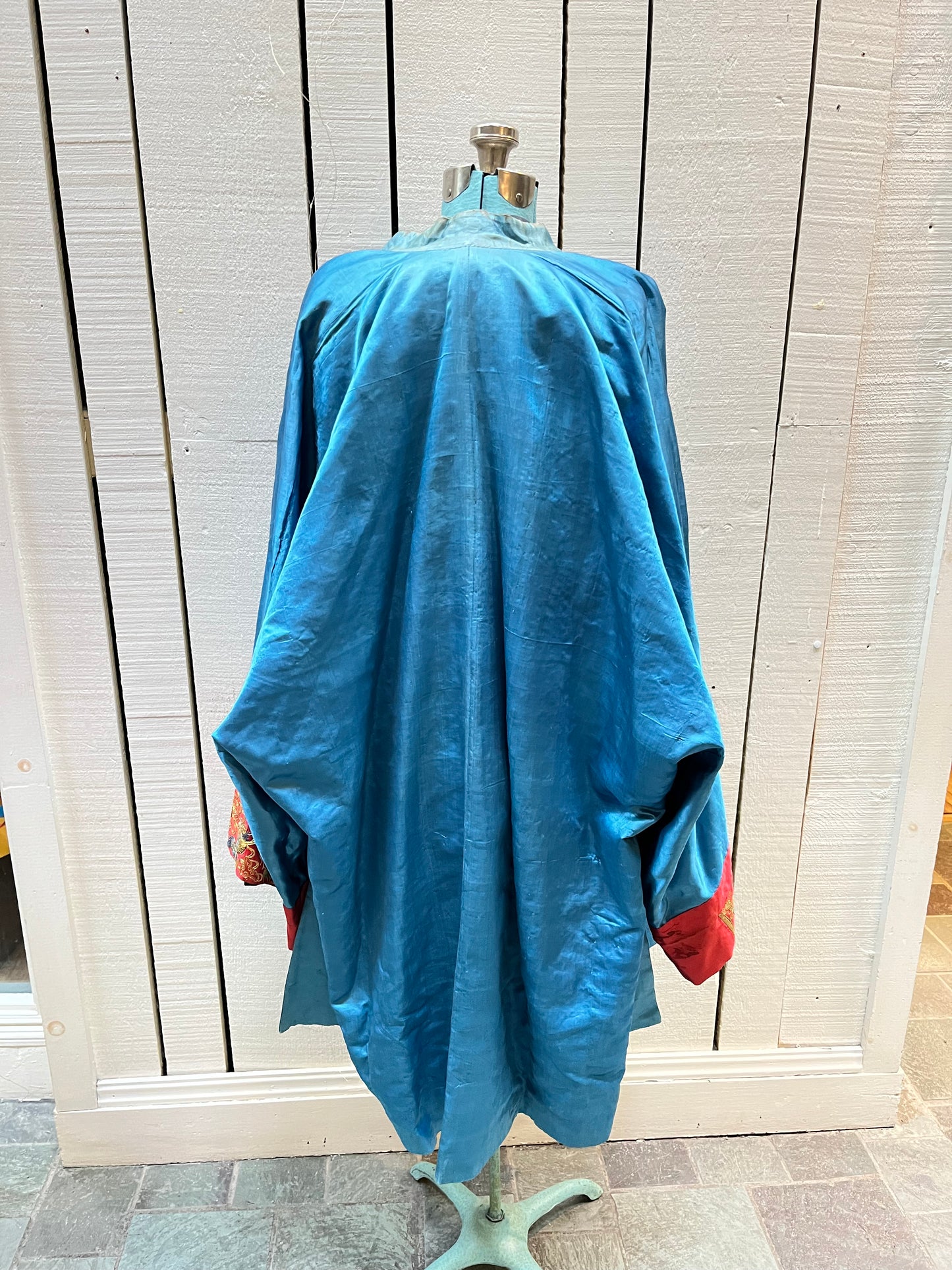 Rare Fine Antique Qing Dynasty Silk Embroidered Robe Kimono