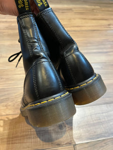 Doc Martens Union Jack 1460 Boots, Size UK 8, US Men’s 9