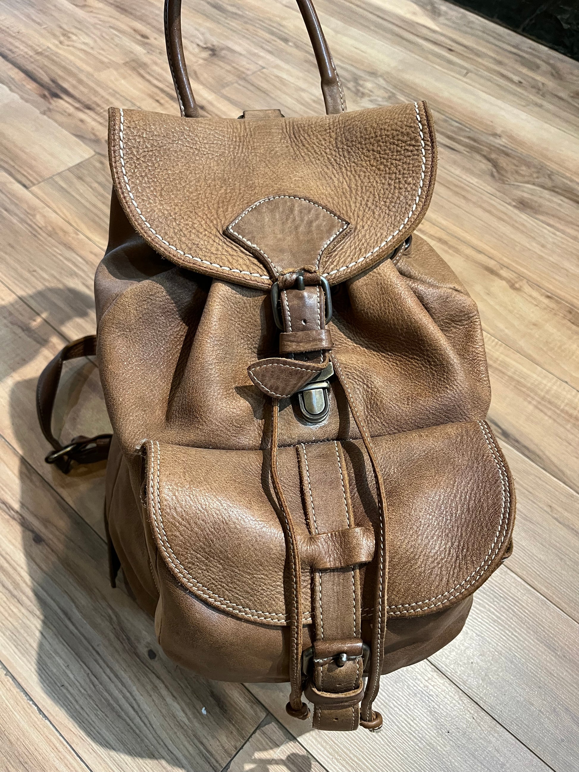 Vintage Roots Tribal Leather Brown Knapsack, Made in Canada – KingsPIER vintage