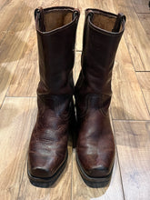Load image into Gallery viewer, Vintage Frye brown boots with chisel toe, full grain leather upper and synthetic sole.  Made in USA Size 9 US Mens
