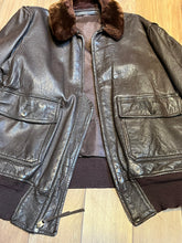Load image into Gallery viewer, Vintage WW2 USN G-1 Brown Leather Flight Jacket, size 44

