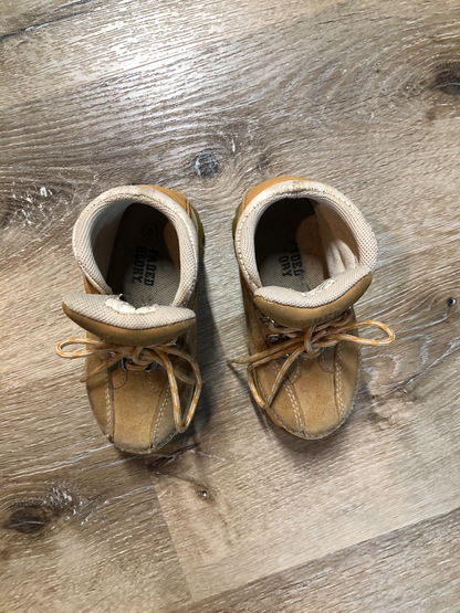 Kingspier Vintage - Faded Glory tan, 4 eyelet leather hiking boots.