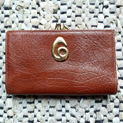 Kingspier Vintage - Vintage Legacy Leather clutch wallet.