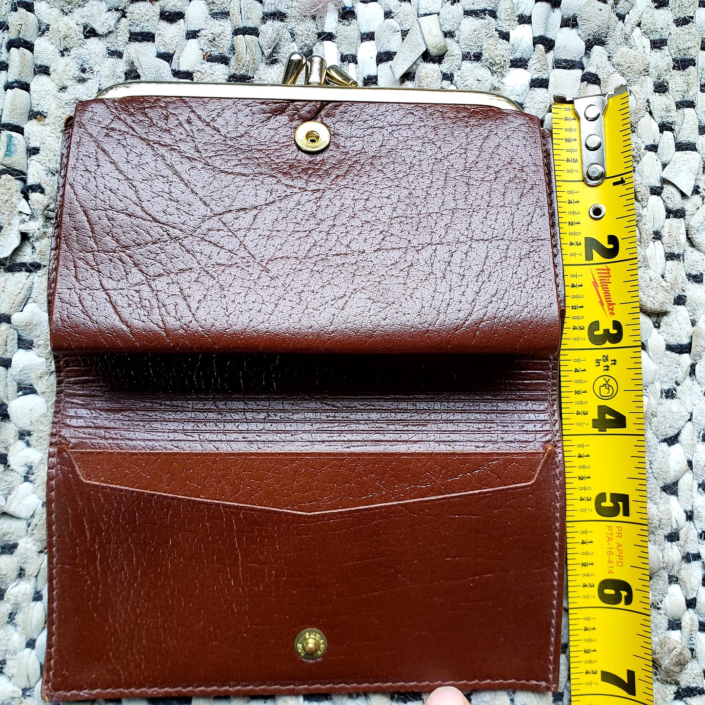 Kingspier Vintage - Vintage Legacy Leather clutch wallet.