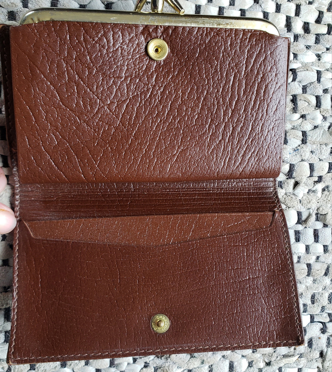 Kingspier Vintage - Vintage Legacy Leather clutch wallet.