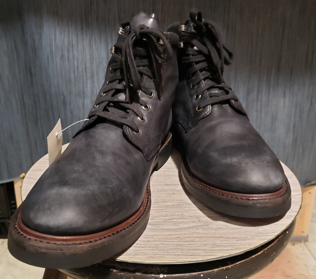Frye Gordon Lace up boots Mens 11, SOLD