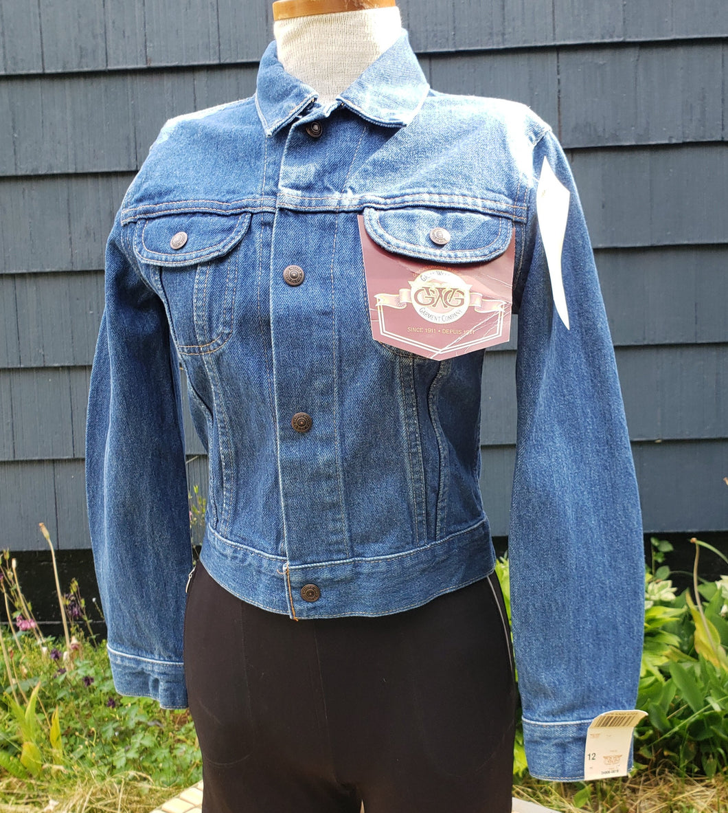 Vintage GWG Medium Wash Denim Jacket. Made in Canada. NWT Deadstock