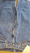 Load image into Gallery viewer, Levi&#39;s 550- 34&quot;x32.5&quot; Vintage Red Tab Denim Jeans. Made in USA
