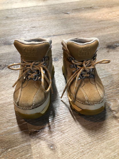 Kingspier Vintage - Faded Glory tan, 4 eyelet leather hiking boots.