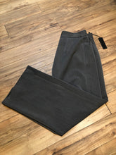 Load image into Gallery viewer, Kingspier Vintage - Periphery wide leg pants with stretch (72% polyester/ 22% rayon/ 6% spandex) with high rise and two front pockets.

Made in Canada.
Size 12.
