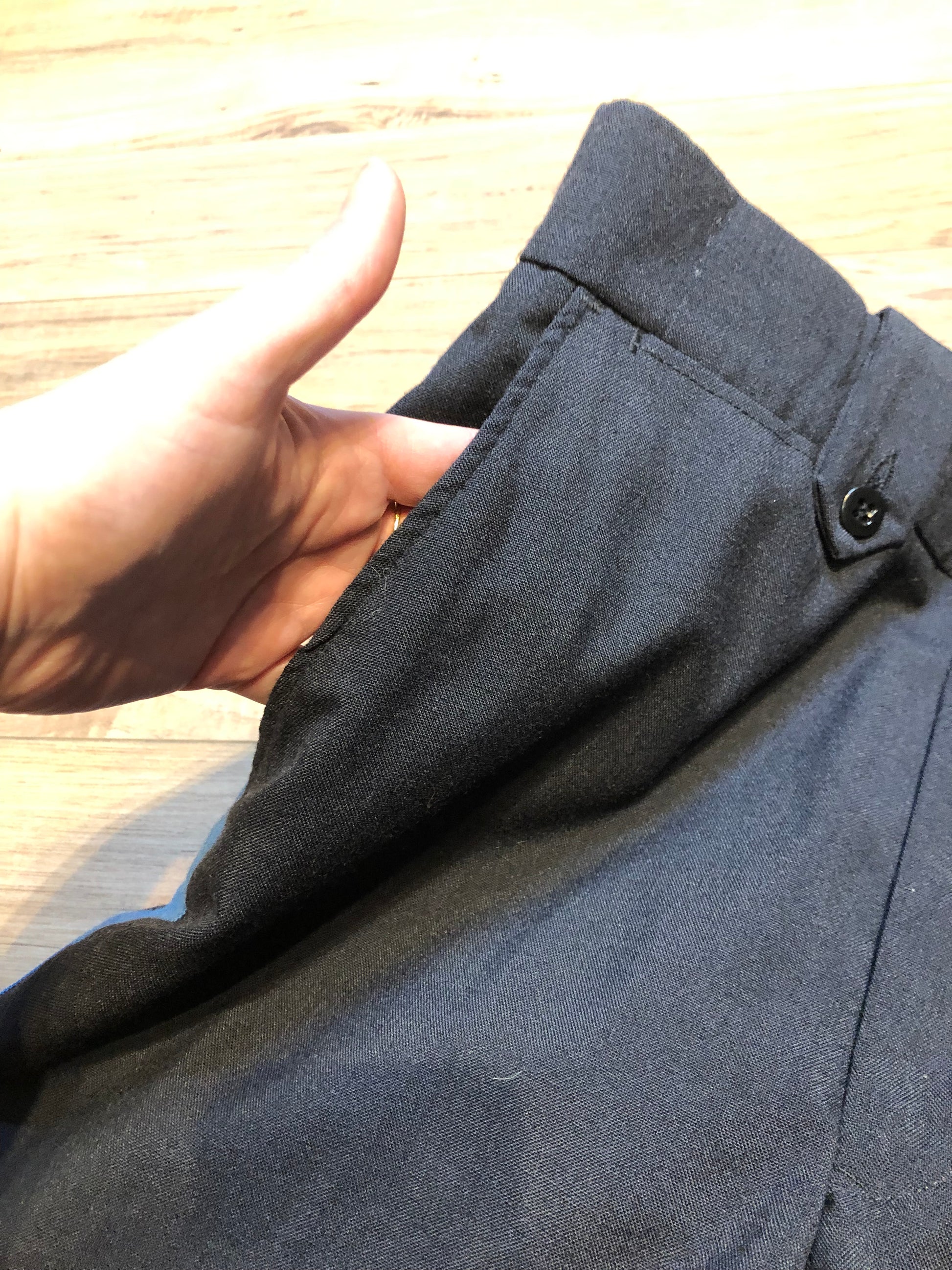 Kingspier Vintage - Vintage 90’s Aero Mode uniform pants in navy with blue stripe, zip fly, mid rise, straight leg and pockets in the front and back.

Made in Canada.