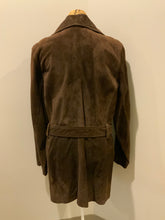 Load image into Gallery viewer, Kingspier Vintage - Andrew Marc dark brown suede double breasted trench coat with belt and welt pockets. Fits a size large.

