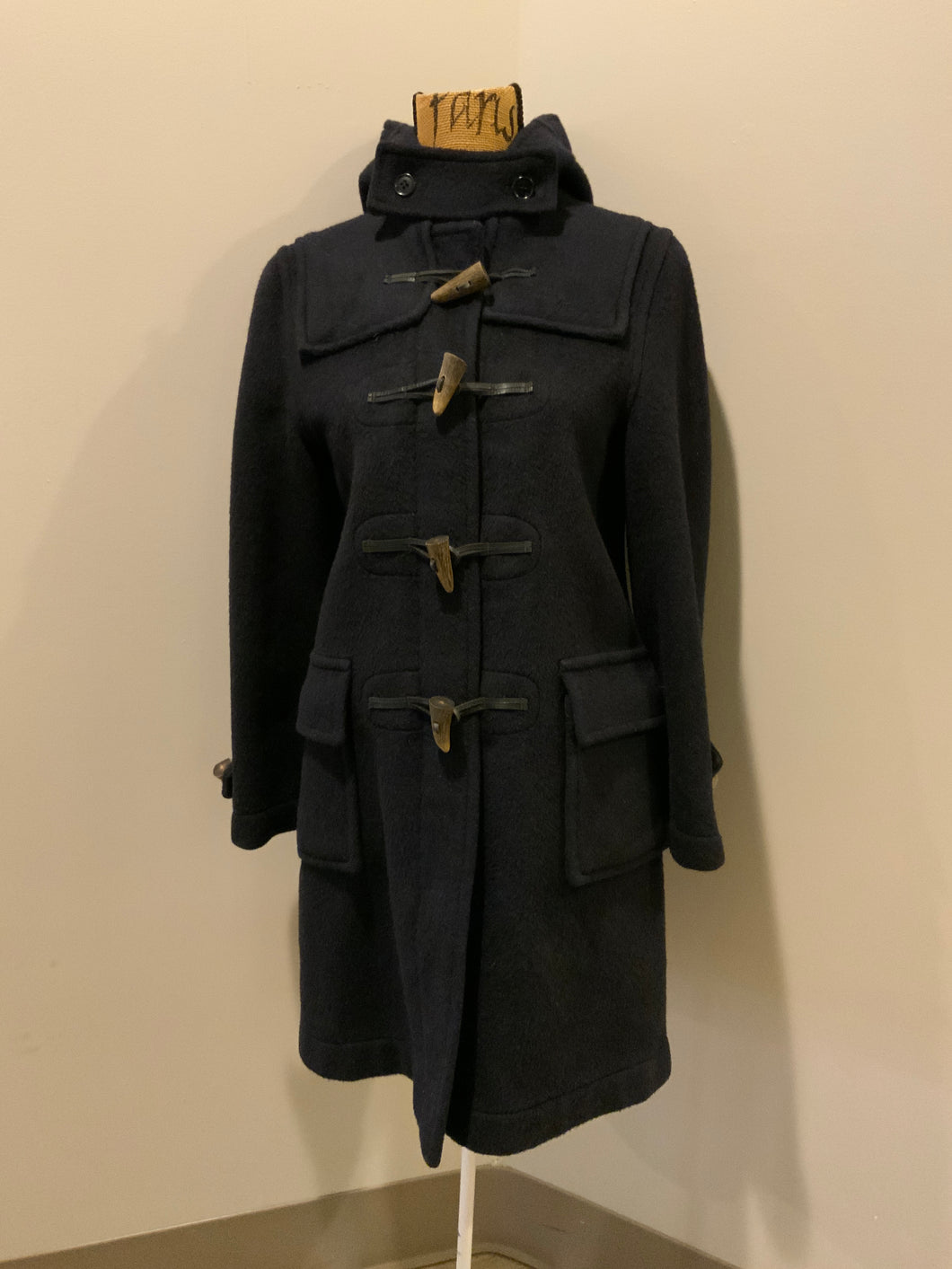 Kingspier Vintage - Gloverall navy blue wool duffle coat with hood, zipper, wooden toggles, flap pockets and green plaid lining. Made in England. 