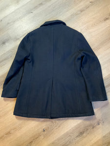 Kingspier Vintage - The Bay navy blue wool blend peacoat with front welt pockets and flap pockets plus a raspberry colour quilted lining. Made in Canada. Size 40.