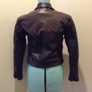 Kingspier Vintage - Vintage Hot Leathers brown and black leather moto jacket with leather stitching detail, zipper closure, zip pockets, zip details on the sleeve and a removable quilted lining. Women’s large.
