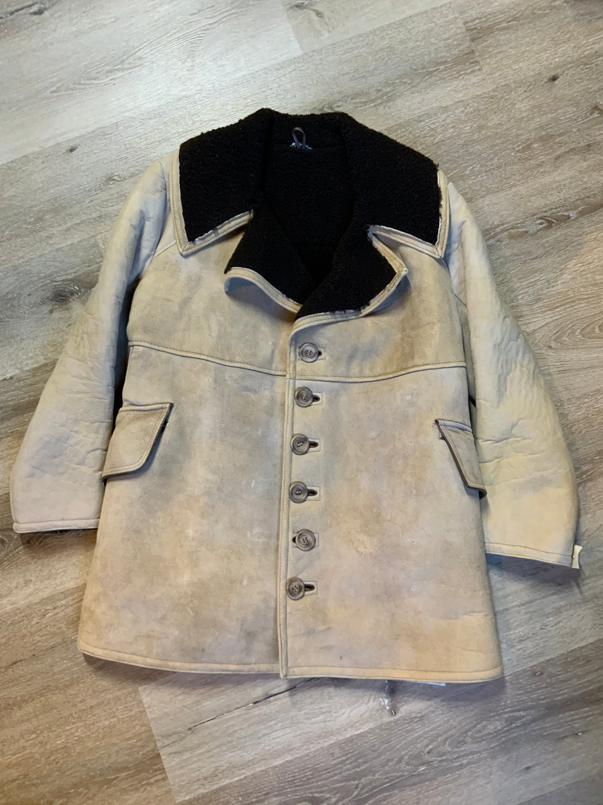 Kingspier Vintage - Antartex lambskin coat with shearling lining, button closures and flap pockets. Made in Scotland.