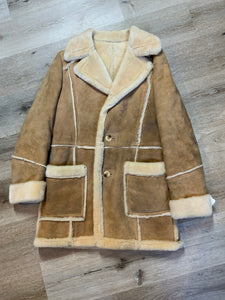 Kingspier Vintage - Leather Attic light brown sheepskin coat with shearling trim and lining, button closures and patch pockets.