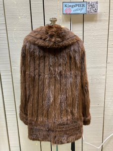 Kingspier Vintage - Vintage Charles Brown Furriers LTD Fur Coat with satin lining, H.D. monogram and large buttons.

Made in Halifax, Canada.