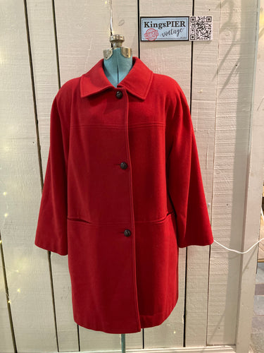 Kingspier Vintage - Cleo bright red wool blend (70% wool, 20% nylon, 10% cashmere) with button closures and patch pockets.

Made in Canada.
Size 8.