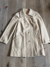 Load image into Gallery viewer, Kingspier Vintage - Country Pacer beige wool car coat with unique stitched detailing around trim, white buttons and welt pockets. Union made in the USA. Size small/ medium.
