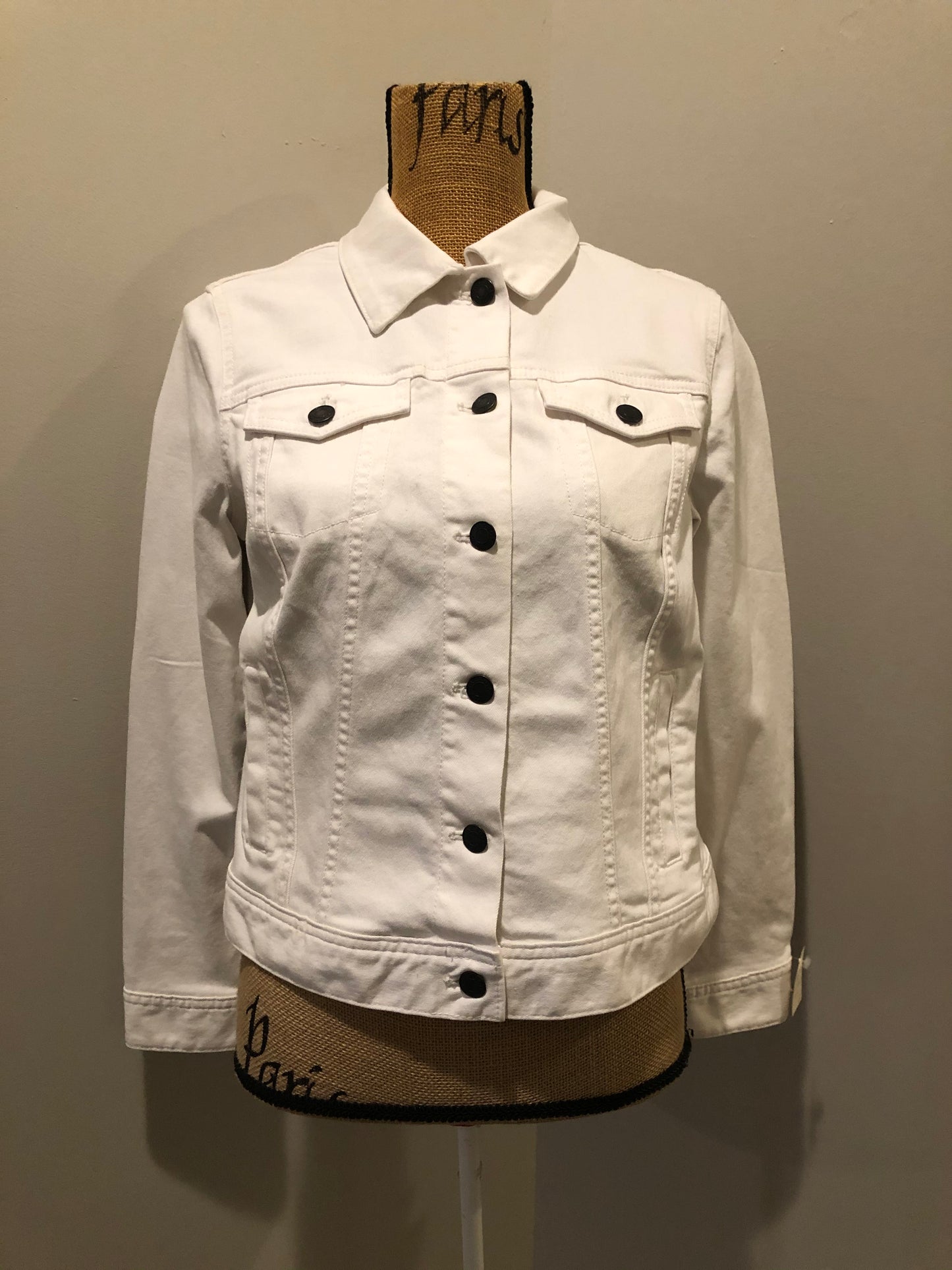 Kingspier Vintage - Talbots denim jacket in white with button closures, two vertical pockets and two flap pockets on the chest. Size small petite.