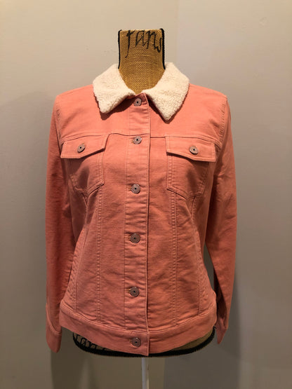 Kingspier Vintage - Isaac Mizrahi Live! denim sherpa jacket in coral pink with stretchy soft denim, button closures, two vertical pockets and two flap pockets. Size 12.