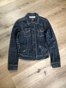 Kingspier Vintage - D Denim jacket in faded medium wash denim with whiskering on the sleeves, button closures and flap pockets on the chest. Size medium.