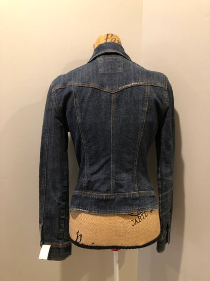 Kingspier Vintage - D Denim jacket in faded medium wash denim with whiskering on the sleeves, button closures and flap pockets on the chest. Size medium.