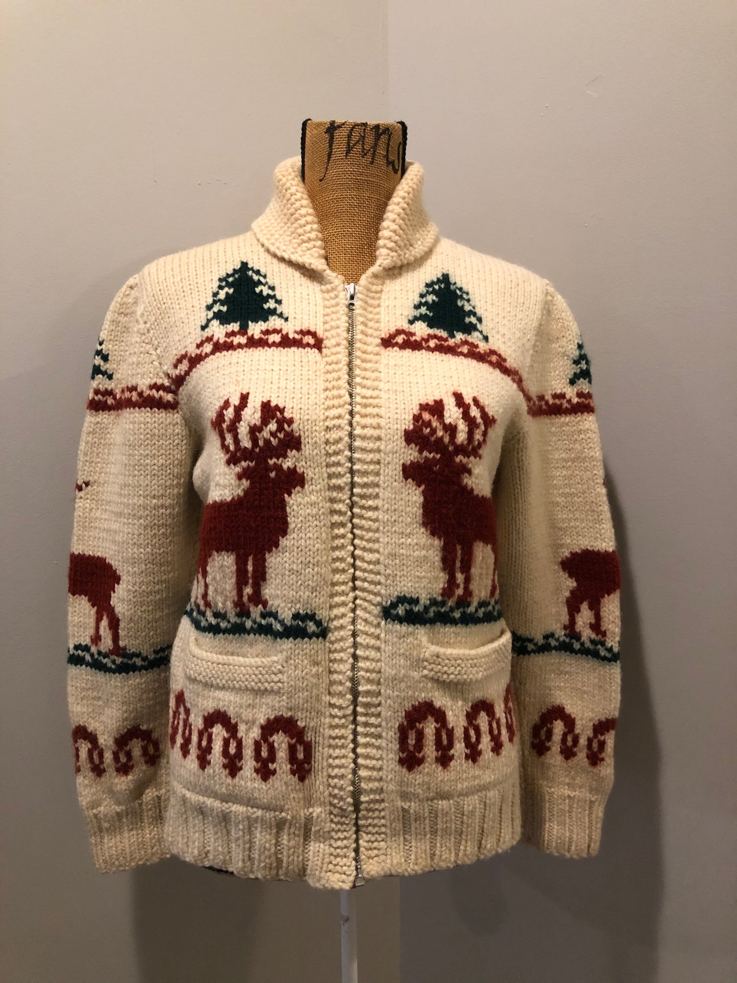 Kingspier Vintage - Mary Maxim hand knit zip cardigan in cream color wool with moose design, zipper and collar. Made in Nova Scotia.