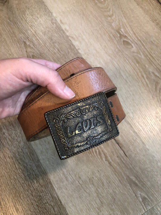 Kingspier Vintage -Vintage Levi’s brown leather belt with large “Century Canada” buckle, Made in Canada