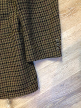Load image into Gallery viewer, Kingspier Vintage - J.Riggings brown houndstooth 100% wool tweed jacket. This jacket is a two button, notch lapel with two patch pockets, a breast pocket and three inside pockets.
