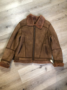 Kingspier Vintage - Hilshien brown shearling bomber coat with shearling trim and lining, zipper closure and slash pockets.