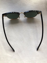 Load image into Gallery viewer, Kingspier Vintage - Ray-Ban Classic Clubmaster sunglasses with gloss black frame, gold metal lens trim and hardware, square shape, green G-15 lens, class 3 lens. Made in Italy.
