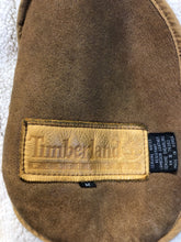 Load image into Gallery viewer, Kingspier Vintage - Timberland tan suede lambskin coat with shearling trim and lining, button closures and slash pockets. Coat is water resistant. Size medium.
