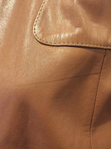 Kingspier Vintage - Scrambler light brown leather jacket with button closures and flap pockets. Size 42M.