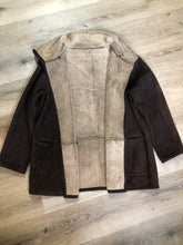 Load image into Gallery viewer, Kingspier Vintage - Doncaster shearling coat with shearling lining, button closures and patch pockets. Size medium.

