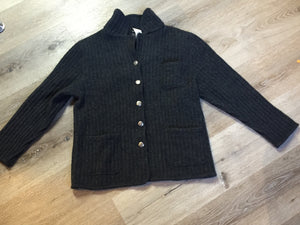 Kingspier Vintage - Herman Geist lambswool cardigan in grey with button closures and pockets. Size large.