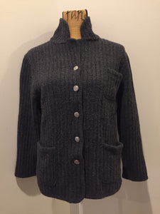 Kingspier Vintage - Herman Geist lambswool cardigan in grey with button closures and pockets. Size large.