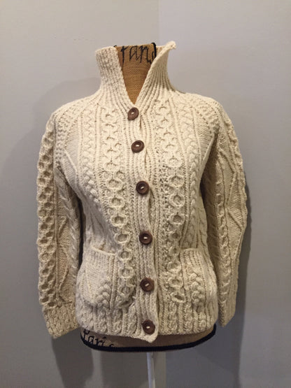 Kingspier Vintage - Fisherman’s style honeycomb, diamond and braided knit wool cardigan in cream with button closures and patch pockets. Size small (womens).