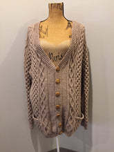Load image into Gallery viewer, Kingspier Vintage - Hand knit honeycomb and cable stitch wool cardigan in beige with button closures and patch pockets. Size L/XL.
